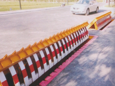 電動(dòng)路障機(jī)